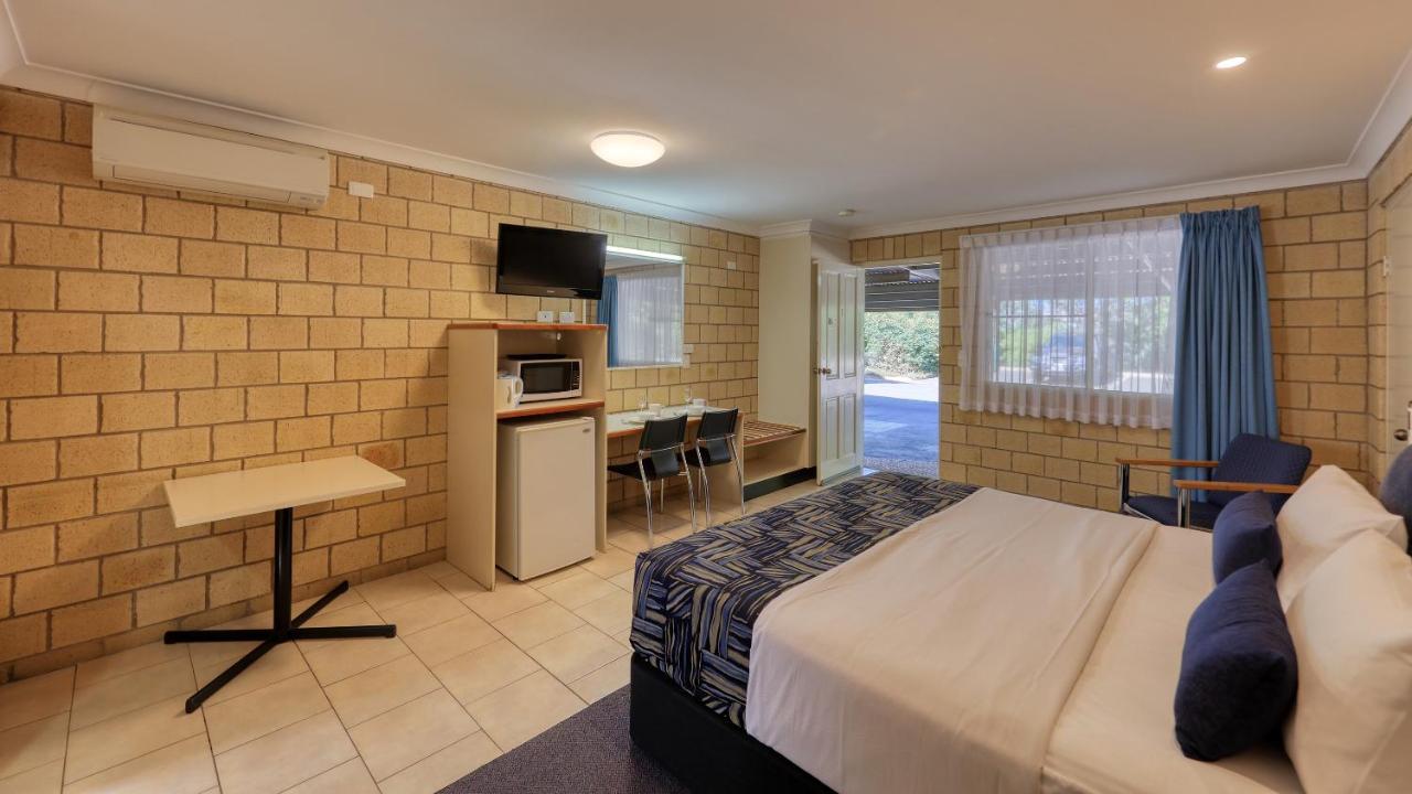 Jacaranda Country Motel Saint George Exteriör bild