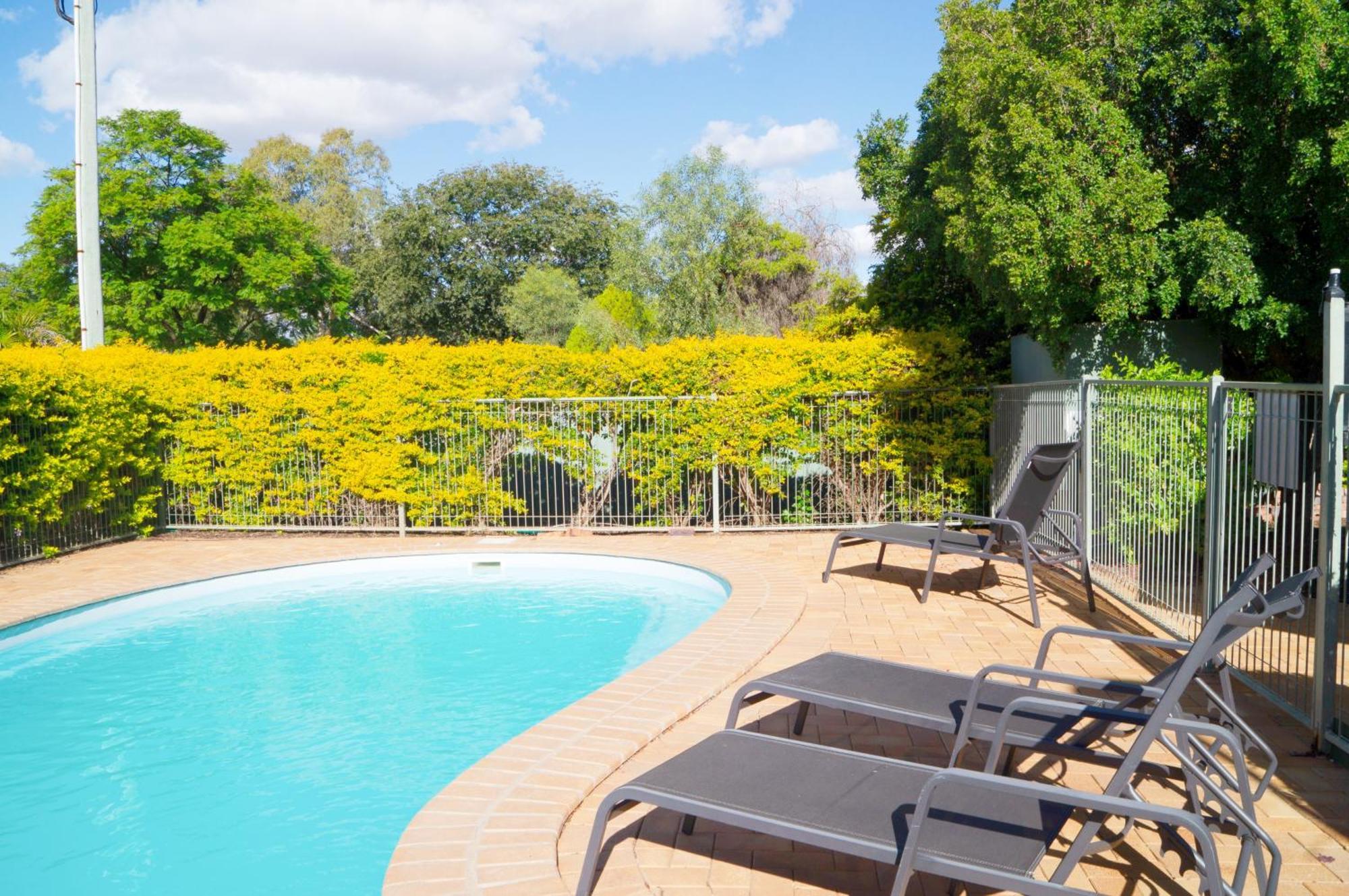 Jacaranda Country Motel Saint George Exteriör bild